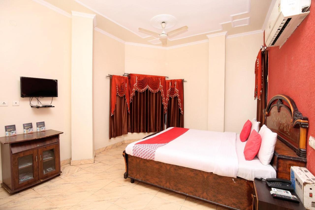 Oyo Paradise Hotel